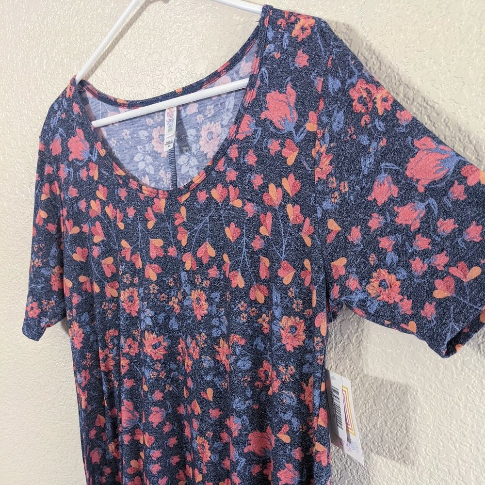 NWT Lularoe floral Perfect Tee